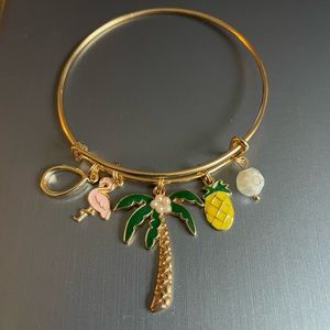 “Paradise”🏝️Bangle in Gold-tone